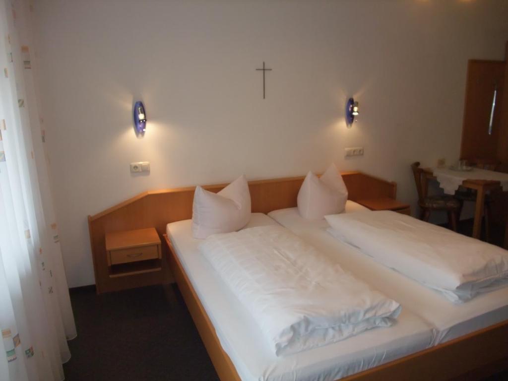 Gasthof Alte Post Obertrubach Room photo
